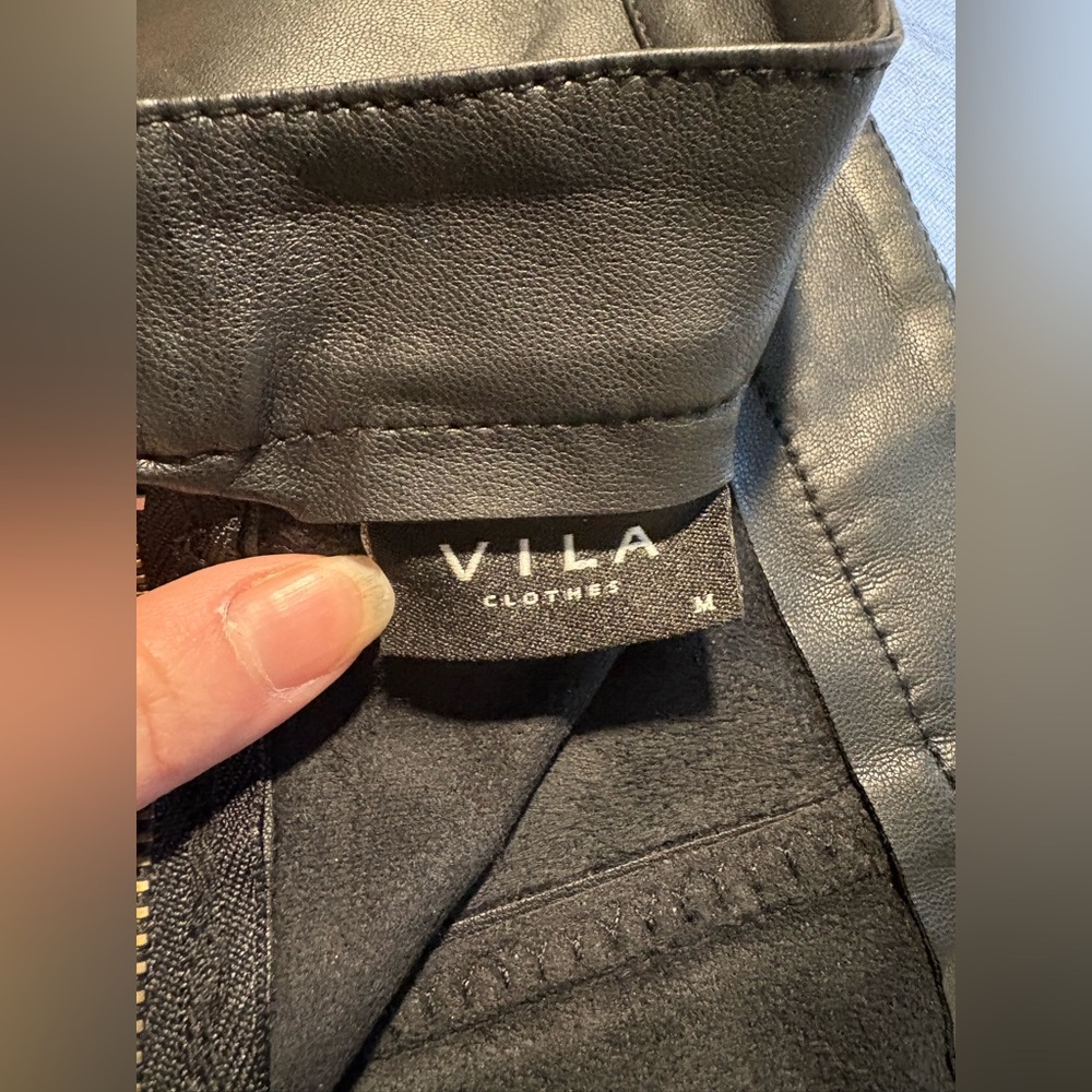 VILA Black Leather Pencil Skirt - Picture 3 of 5